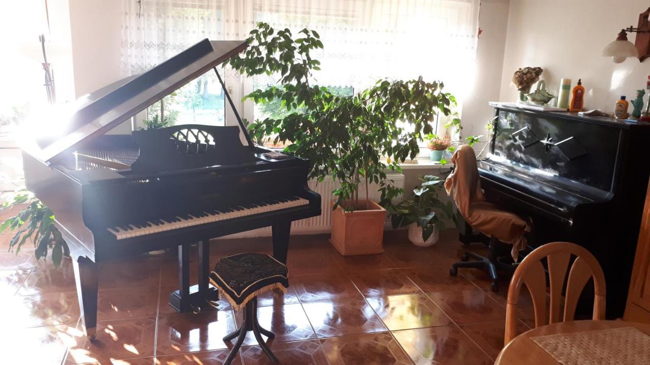 Penzion Piano Apartamento Liptovský Mikuláš Exterior foto